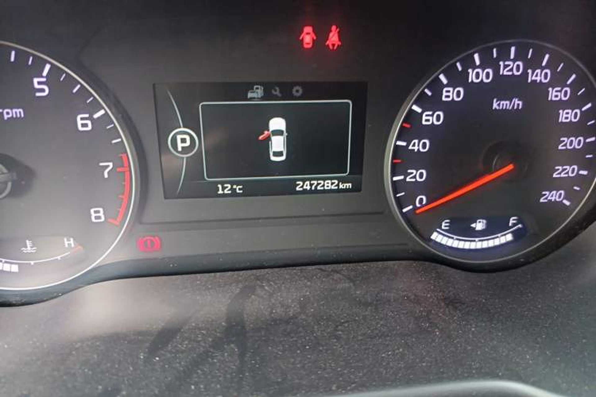 Used Kia K4 2015 1.8L Automatic DLX Special Odometer Close Up