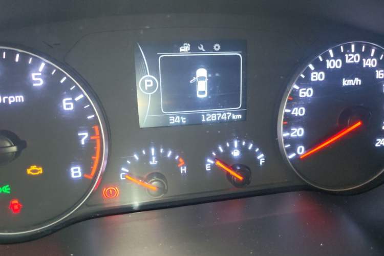 Used Kia K4 2015 1.8L Automatic GLS Special Odometer Close Up