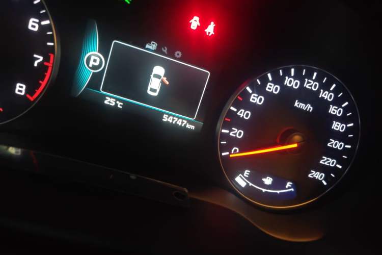 Used Kia K4 2015 1.8L Automatic DLX Special Odometer Close Up