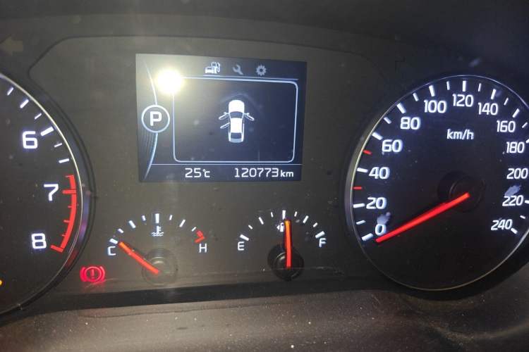 Used Kia K4 2015 1.8L Automatic GLS Special Odometer Close Up