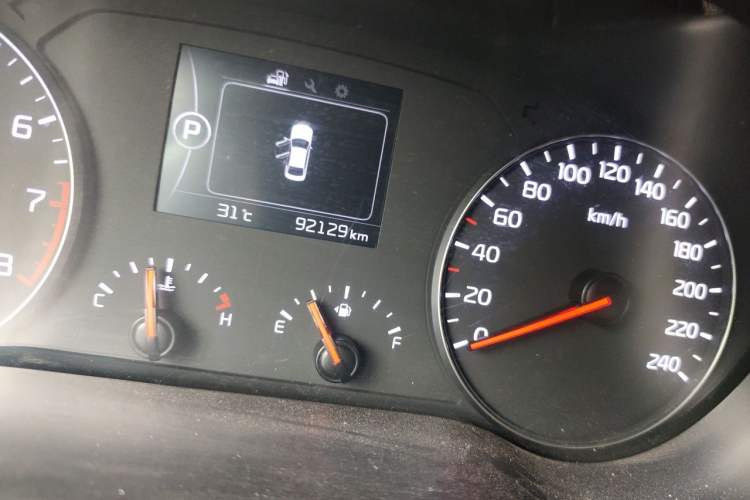 Used Kia K4 2015 1.8L Automatic GLS Special Odometer Close Up