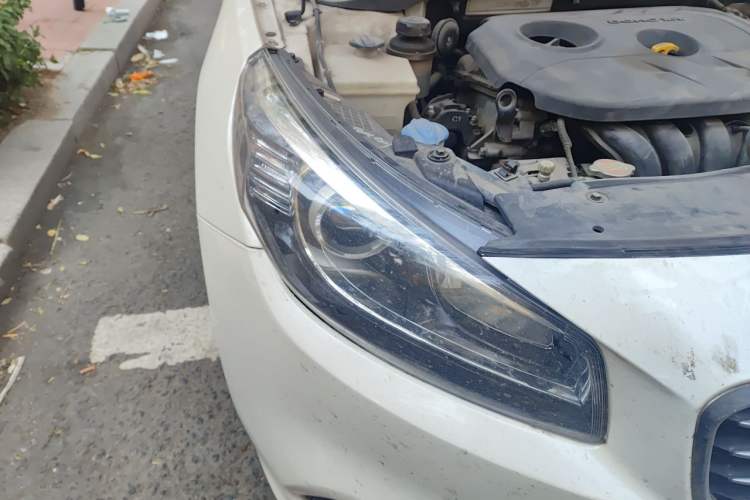 Used Kia K4 2015 1.8L Automatic DLX Special Right Front Headlight