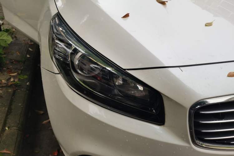 Used Kia K4 2015 1.8L Automatic DLX Special Right Front Headlight