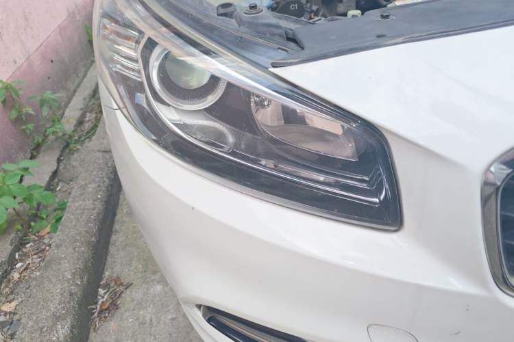 Used Kia K4 2015 1.8L Automatic GLS Special Right Front Headlight