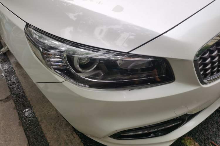 Used Kia K4 2015 1.8L Automatic GLS Special Right Front Headlight