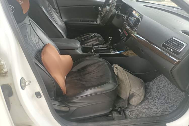 Used Kia K4 2015 1.8L Automatic GLS Special Right Front Seat