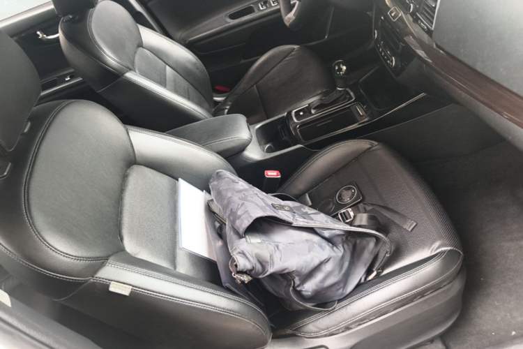 Used Kia K4 2015 1.8L Automatic GLS Special Right Front Seat