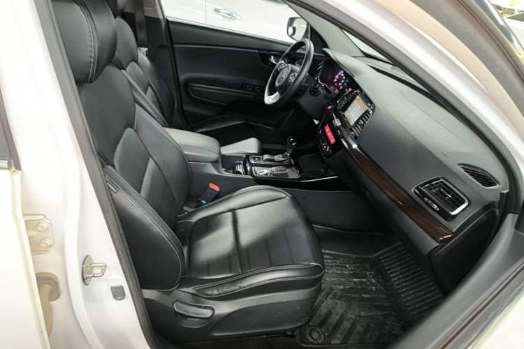Used Kia K4 2015 1.8L Automatic GLS Special Right Front Seat