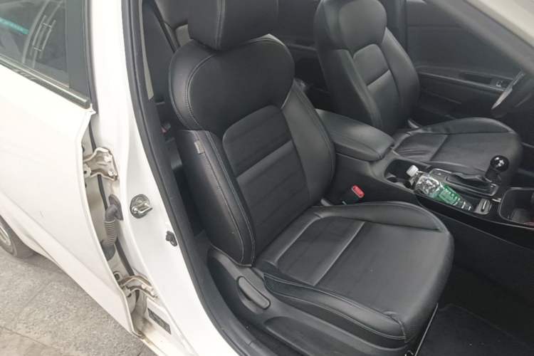 Used Kia K4 2015 1.8L Automatic GLS Special Right Front Seat
