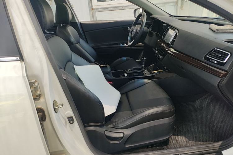 Used Kia K4 2015 1.8L Automatic GLS Special Right Front Seat