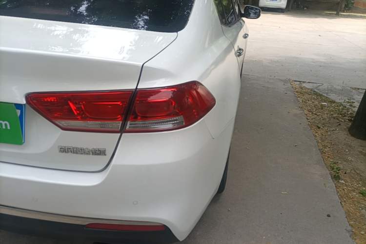 Used Kia K4 2015 1.8L Automatic GLS Special Right Rear Taillight