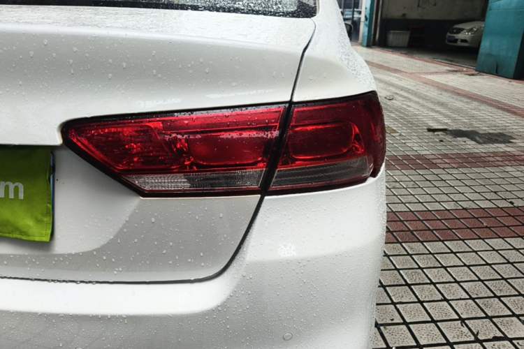 Used Kia K4 2015 1.8L Automatic GLS Special Right Rear Taillight