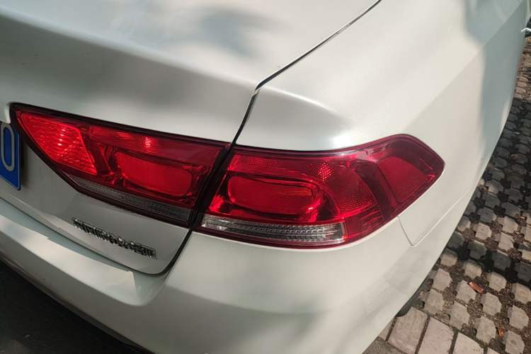 Used Kia K4 2015 1.8L Automatic GLS Special Right Rear Taillight