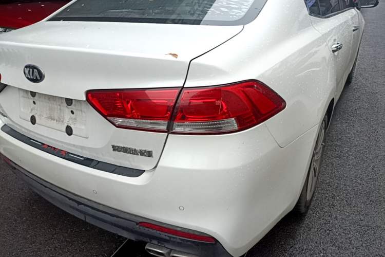 Used Kia K4 2015 1.8L Automatic GLS Special Right Rear Taillight