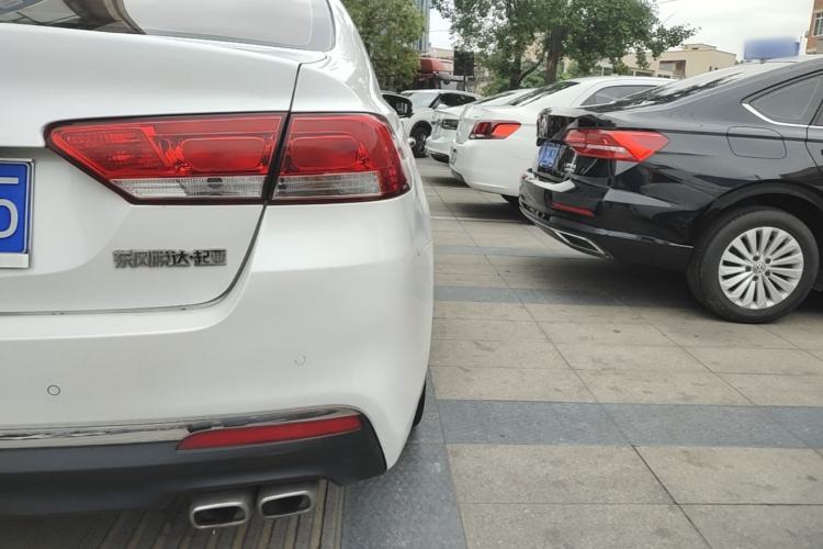 Used Kia K4 2015 1.8L Automatic GLS Special Right Rear Taillight