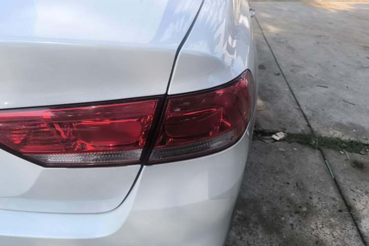 Used Kia K4 2015 1.8L Automatic GLS Special Right Rear Taillight
