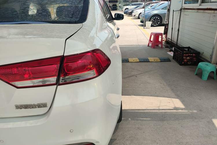 Used Kia K4 2015 1.8L Automatic GLS Special Right Rear Taillight