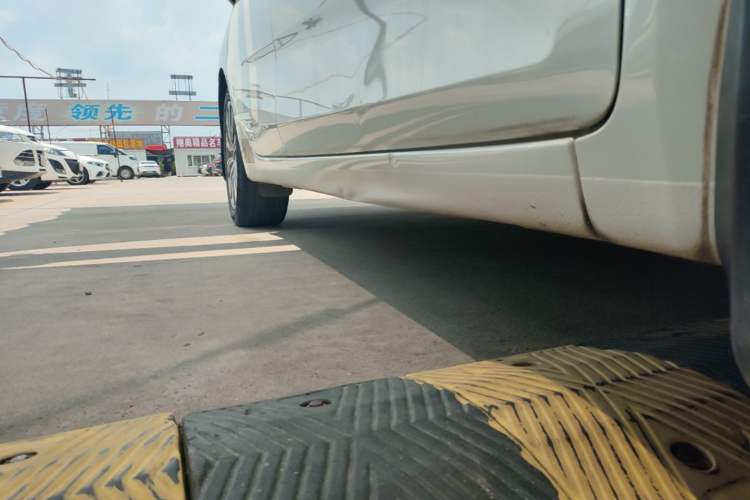 Used Kia K4 2015 1.8L Automatic GLS Special Right Side Sill