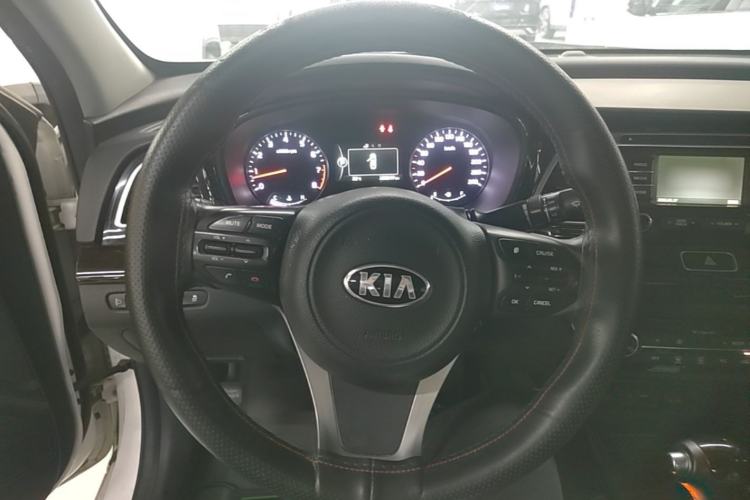 Used Kia K4 2015 1.8L Automatic DLX Special Steering Wheel