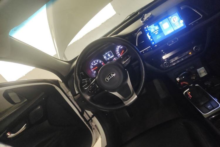 Used Kia K4 2015 1.8L Automatic GLS Special Steering Wheel