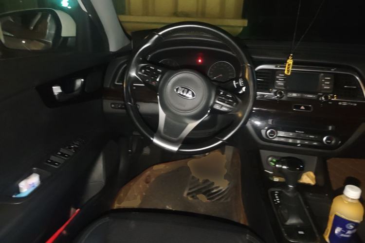 Used Kia K4 2015 1.8L Automatic DLX Special Steering Wheel