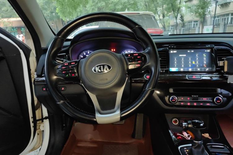 Used Kia K4 2015 1.8L Automatic DLX Special Steering Wheel