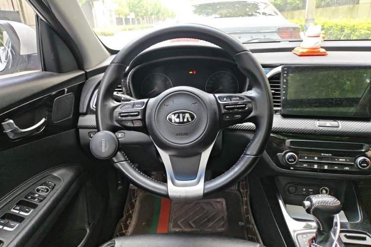 Used Kia K4 2015 1.8L Automatic DLX Special Steering Wheel