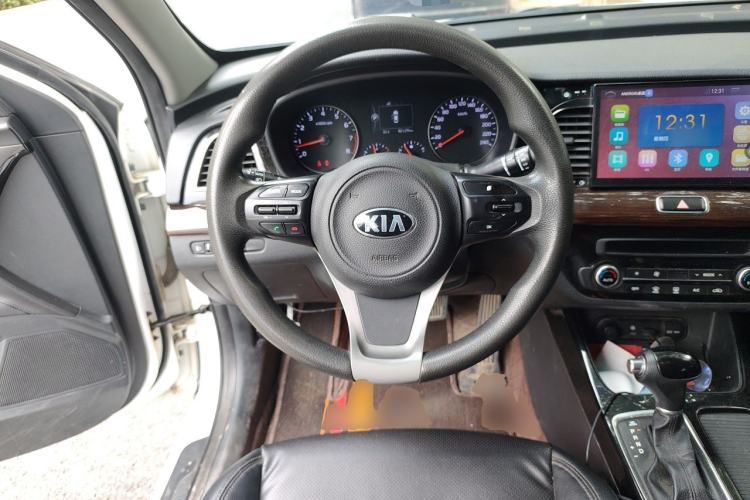 Used Kia K4 2015 1.8L Automatic GLS Special Steering Wheel