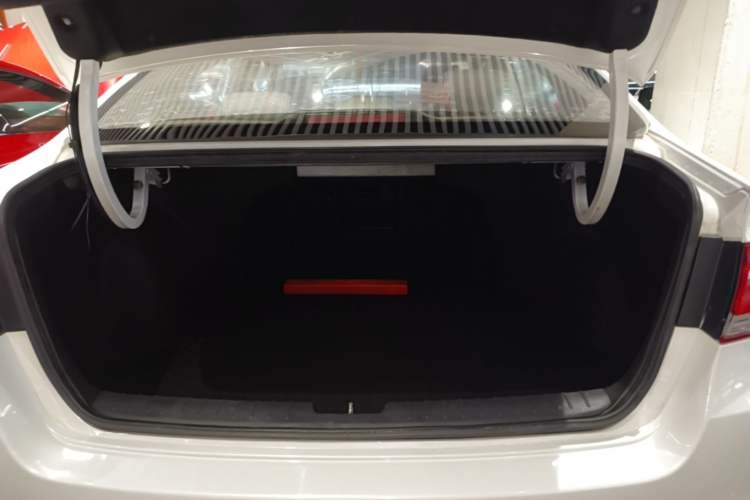 Used Kia K4 2015 1.8L Automatic GLS Special Trunk