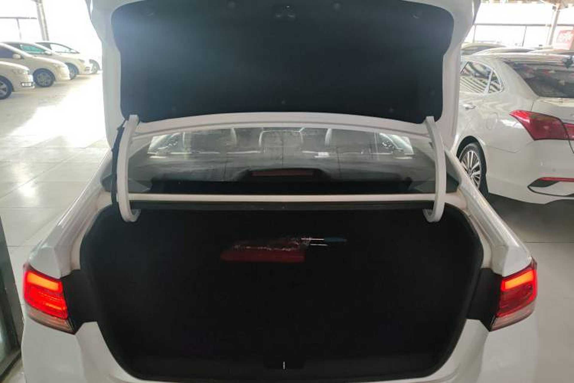 Used Kia K4 2015 1.8L Automatic DLX Special Trunk