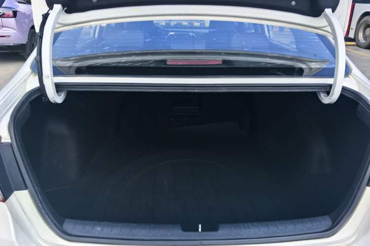 Used Kia K4 2015 1.8L Automatic GLS Special Trunk