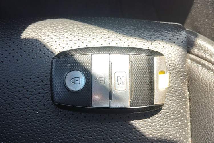 Used Kia K4 2015 1.8L Automatic GLS Special Vehicle Key