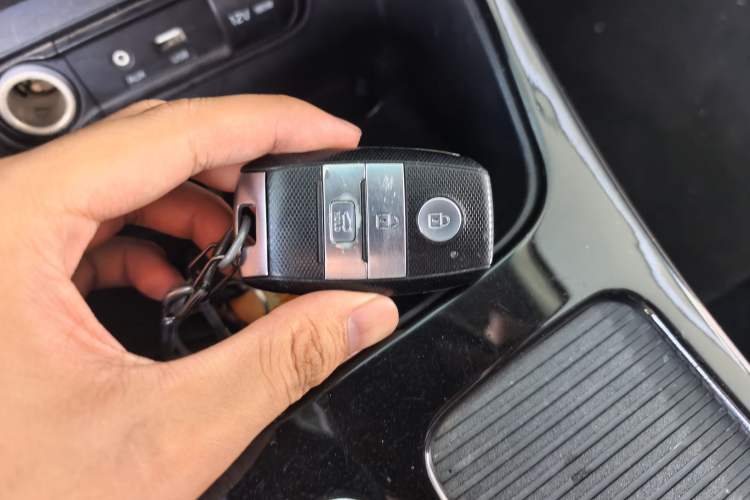 Used Kia K4 2015 1.8L Automatic GLS Special Vehicle Key