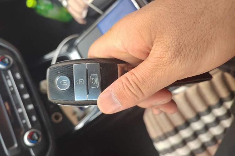 Used Kia K4 2015 1.8L Automatic GLS Special Vehicle Key