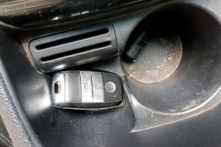 Used Kia K4 2015 1.8L Automatic GLS Special Vehicle Key