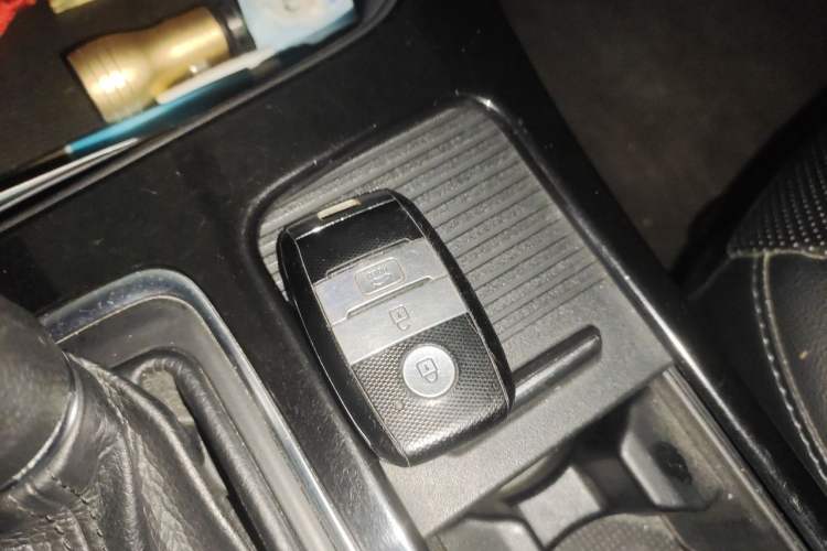 Used Kia K4 2015 1.8L Automatic GLS Special Vehicle Key
