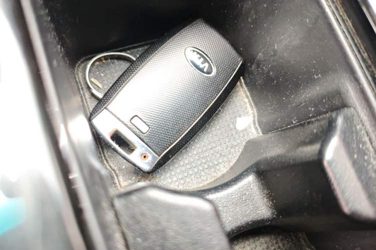 Used Kia K4 2015 1.8L Automatic DLX Special Vehicle Key