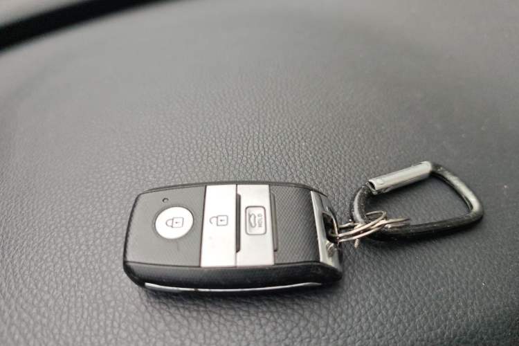 Used Kia K4 2015 1.8L Automatic GLS Special Vehicle Key