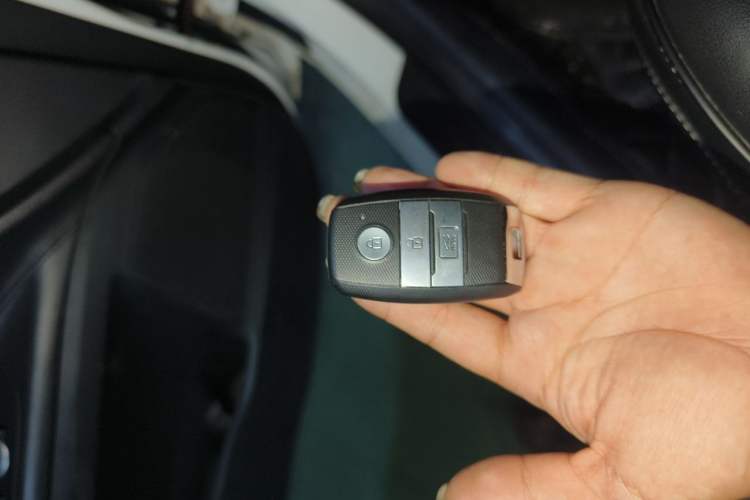 Used Kia K4 2015 1.8L Automatic GLS Special Vehicle Key