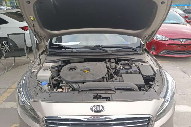 Used Kia K4 2015 1.8L Automatic DLX Special Engine Bay
