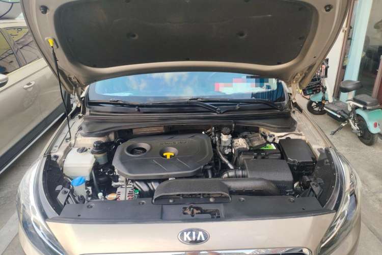 Used Kia K4 2015 1.8L Automatic DLX Special Engine Bay