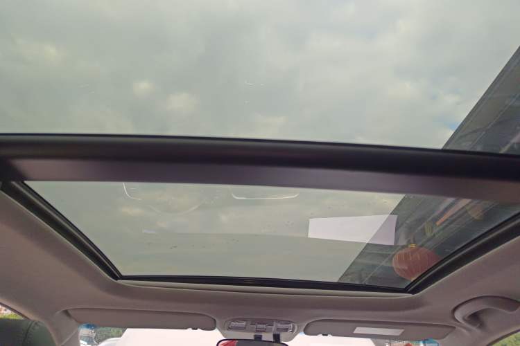 Used Kia K4 2015 1.8L Automatic DLX Special Headliner