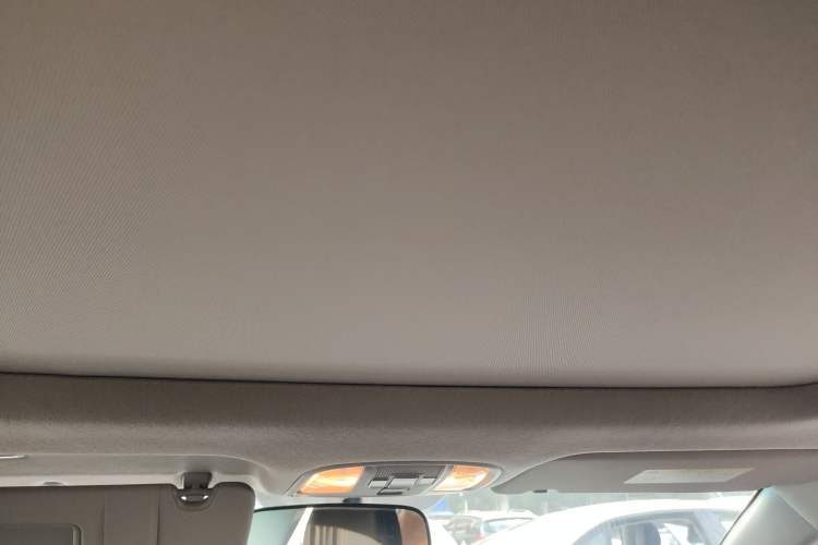 Used Kia K4 2015 1.8L Automatic DLX Special Headliner
