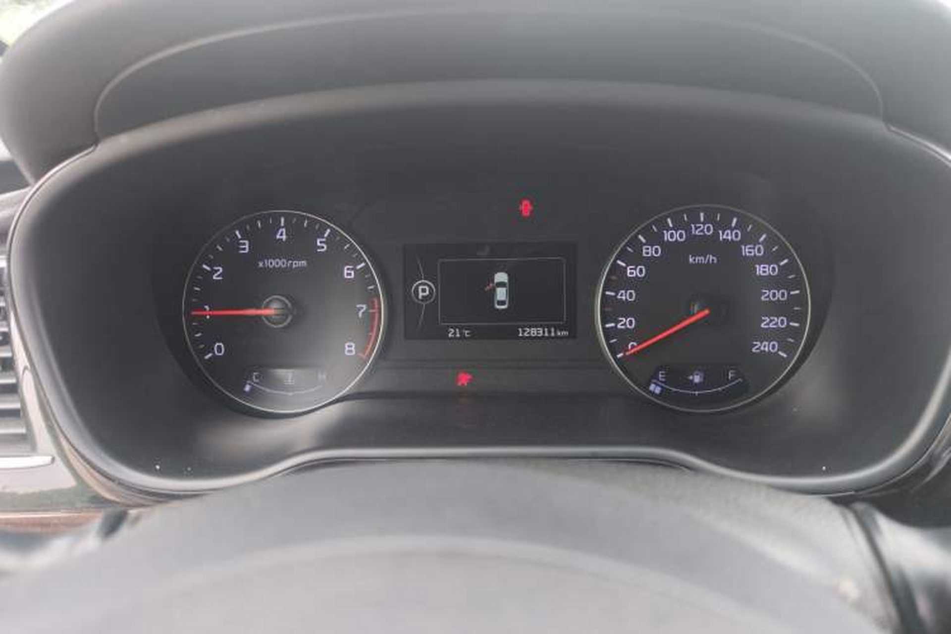 Used Kia K4 2015 1.8L Automatic DLX Special Odometer Close Up