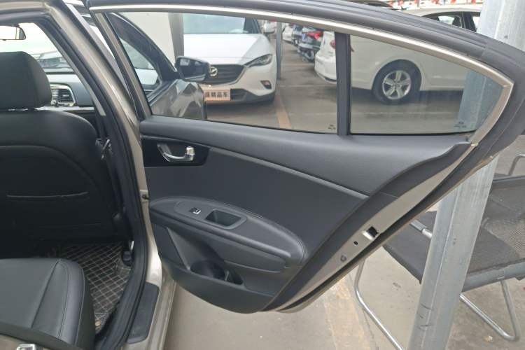 Used Kia K4 2015 1.8L Automatic DLX Special Right Rear Door Interior