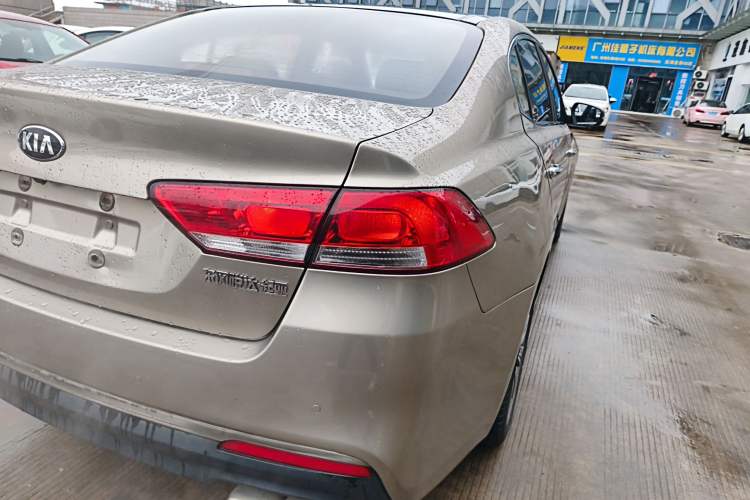 Used Kia K4 2015 1.8L Automatic GLS Special Right Rear Taillight