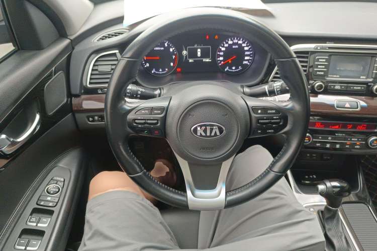 Used Kia K4 2015 1.8L Automatic DLX Special Steering Wheel