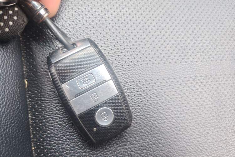 Used Kia K4 2015 1.8L Automatic DLX Special Vehicle Key