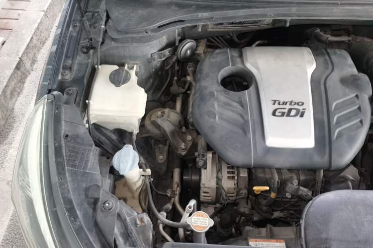 Used Kia K4 2017 1.6T Automatic T-DLX Turbo Engine Bay Right