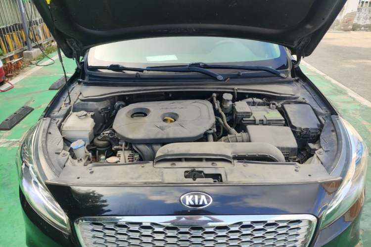 Used Kia K4 2017 1.8L Automatic GLS Special Engine Bay